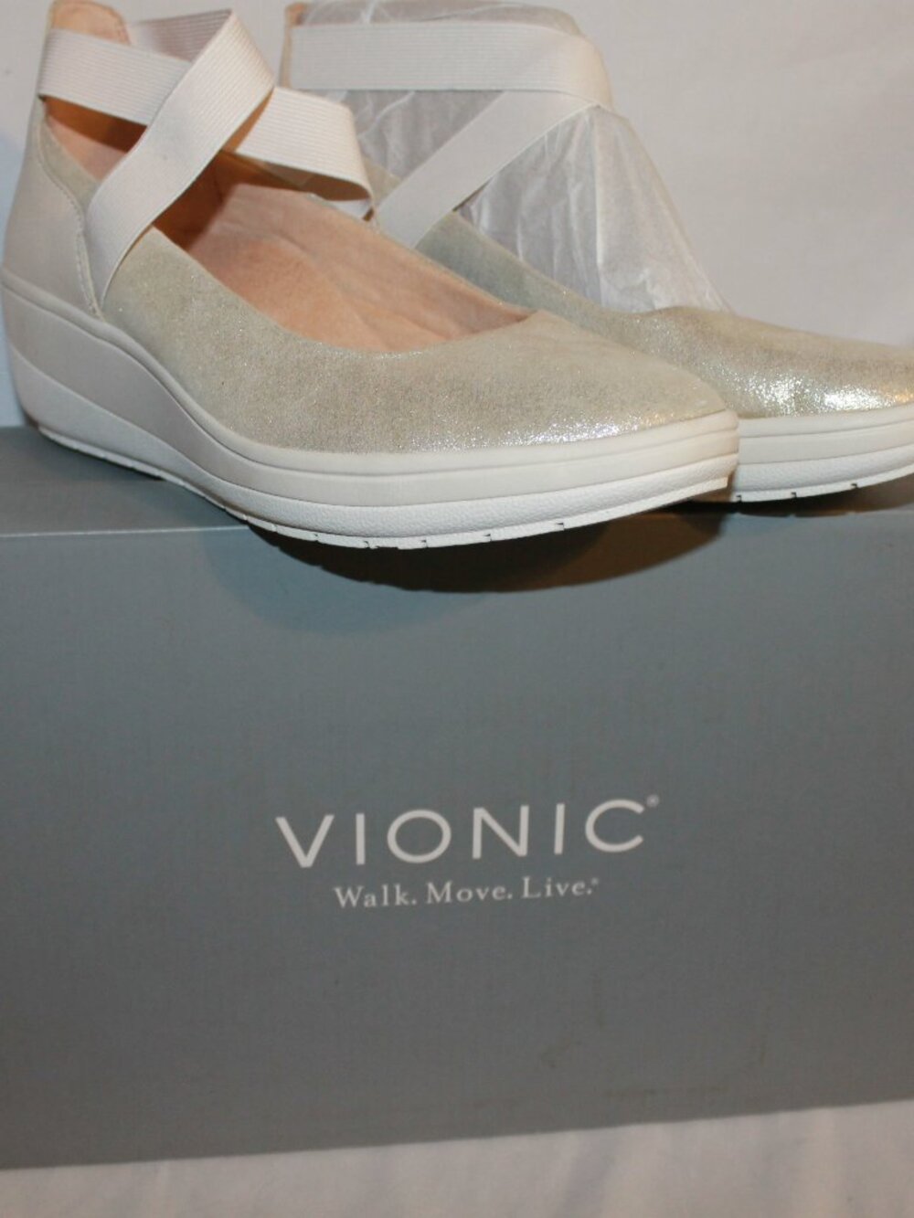 Vionic Ellery metallic cream wedge shoes